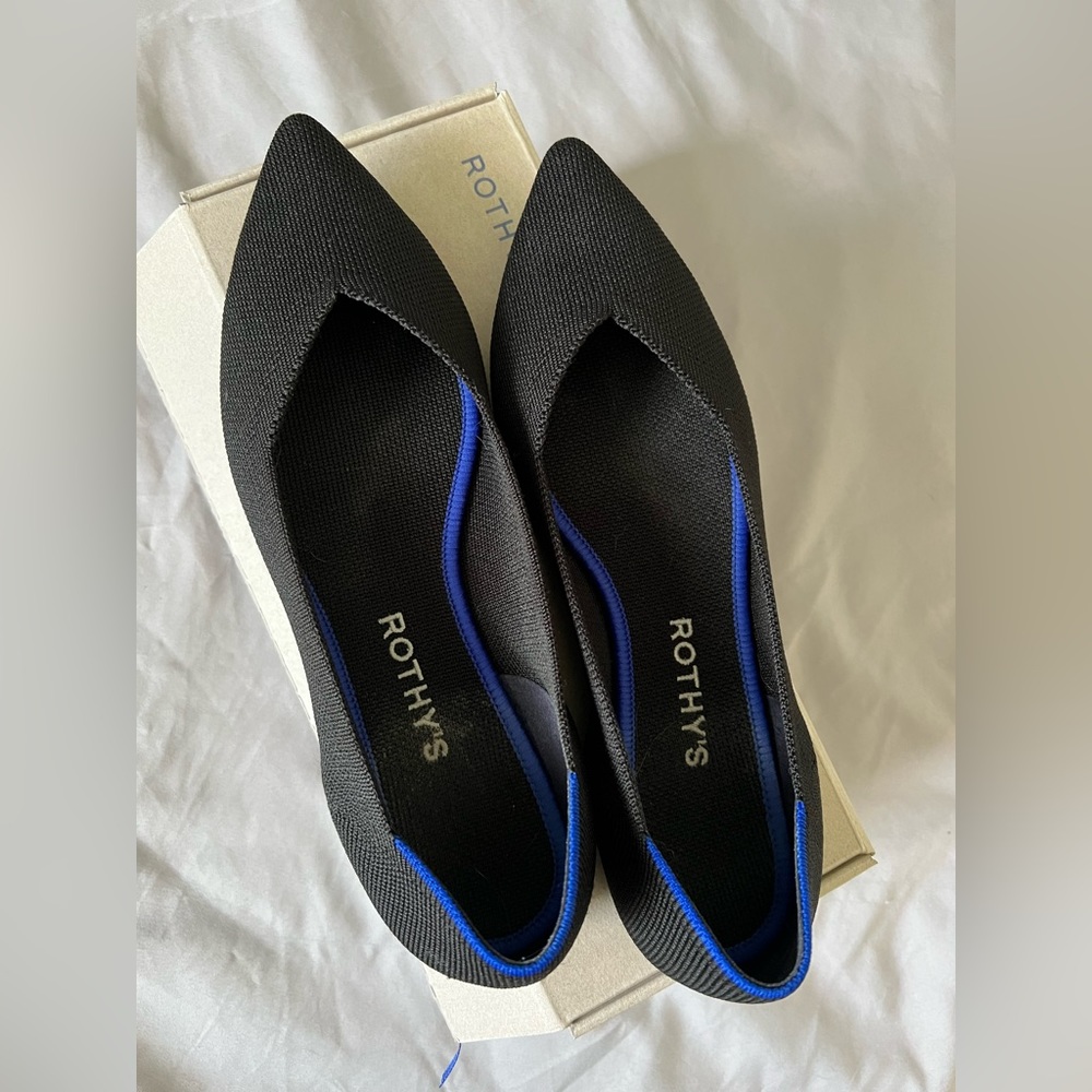 Rothy’s Black Points size 8.5